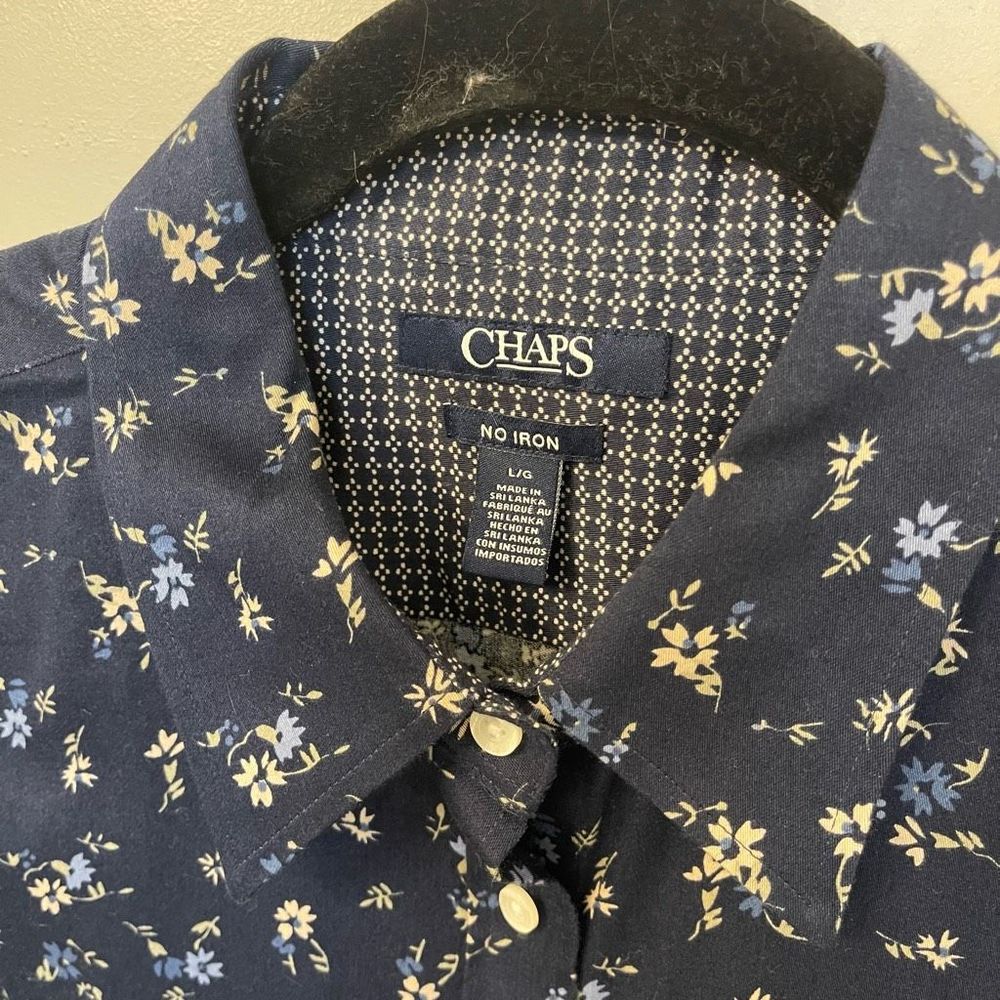 Chaps Women Shirt Large NWOT Button Down Cotton Floral Blouse - Picture 3 of 8